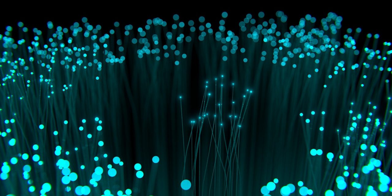 En quoi la fibre optique peut changer votre vie numérique ?